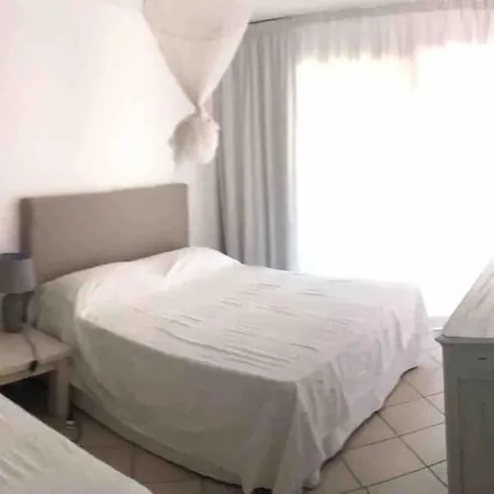 Ferienhaus A 30 M Dal Mare Golfo Aranci